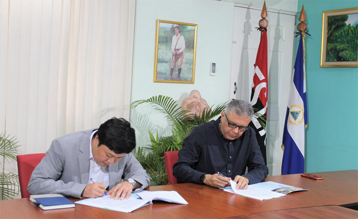 enacal-firma-contrato-bluefields